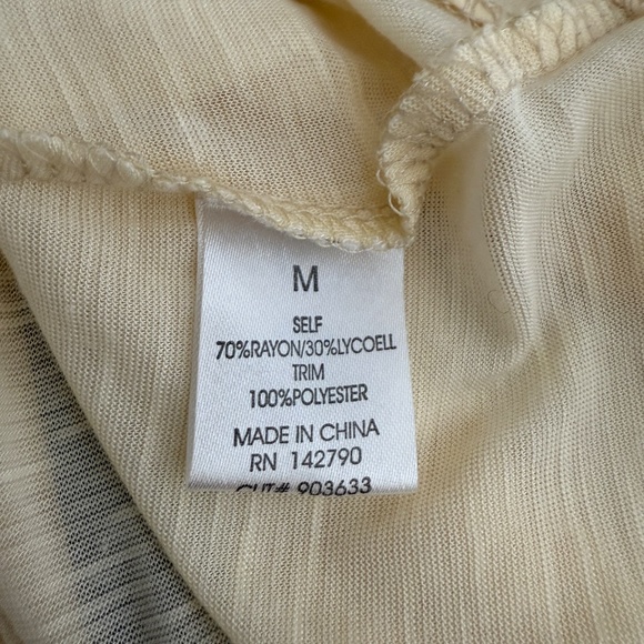 NWT BCBG Maxazria Ivory Long sleeve tunic top sheer triming on the bottom -cp - Picture 11 of 12